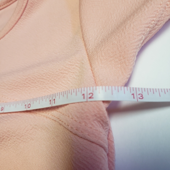 2/$15 Pink Crop Top Small Keyhole Detail - Picture 2 of 3